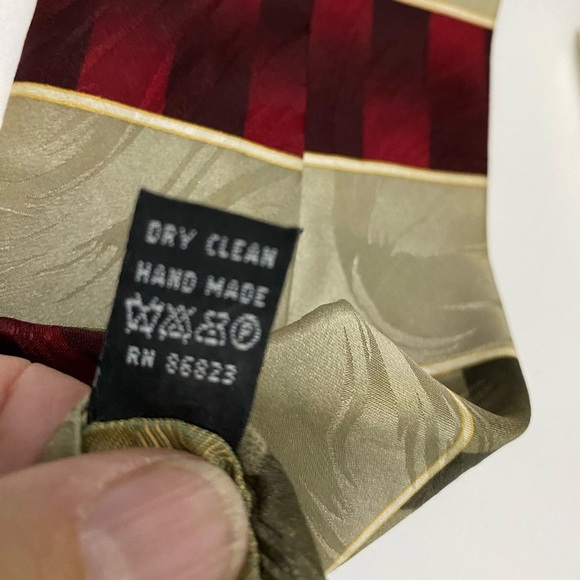 Bello Uomo Tie Italian Woven Silk Hand Made Tip Bar String Green Red 60”x3.75” - Picture 6 of 13